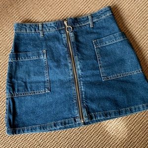 Topshop Denim Skirt w/Front Zipper and Pockets